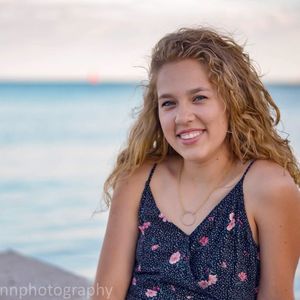 Meet your Posher, Brooke